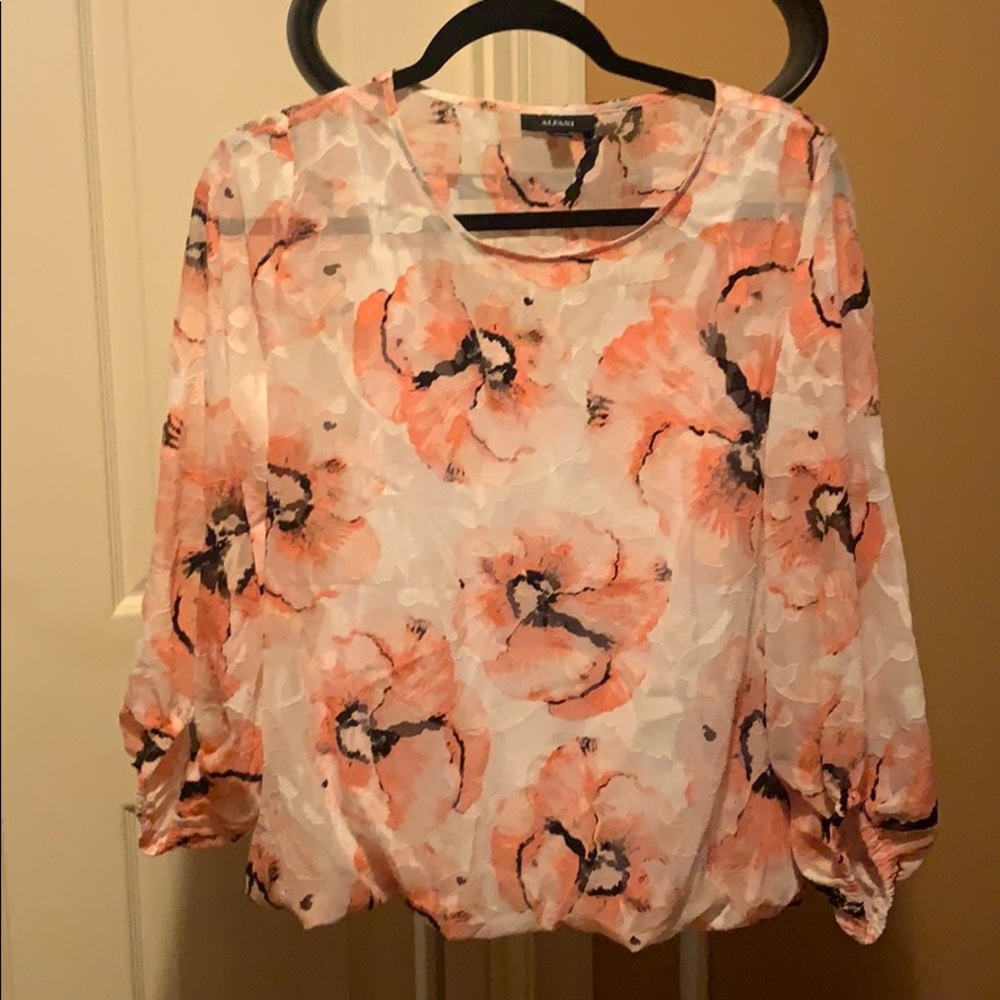 Woman’s blouse